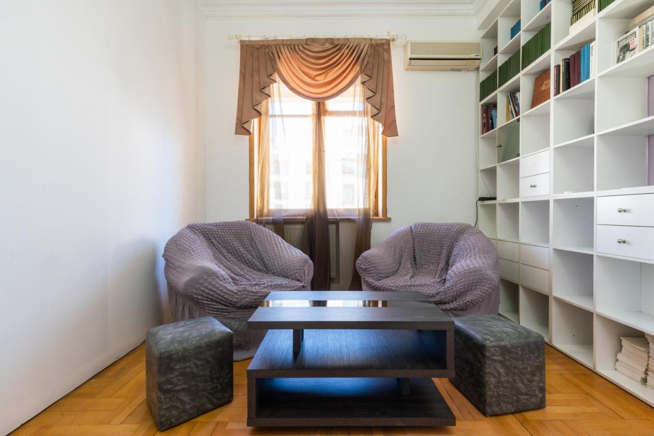 Center 4 You Hotell Tbilisi Exteriör bild