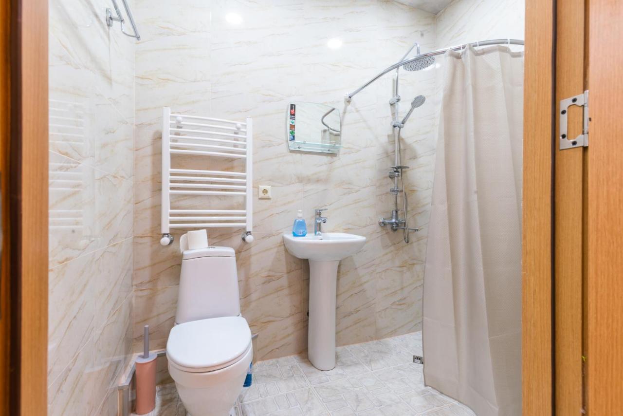 Center 4 You Hotell Tbilisi Exteriör bild