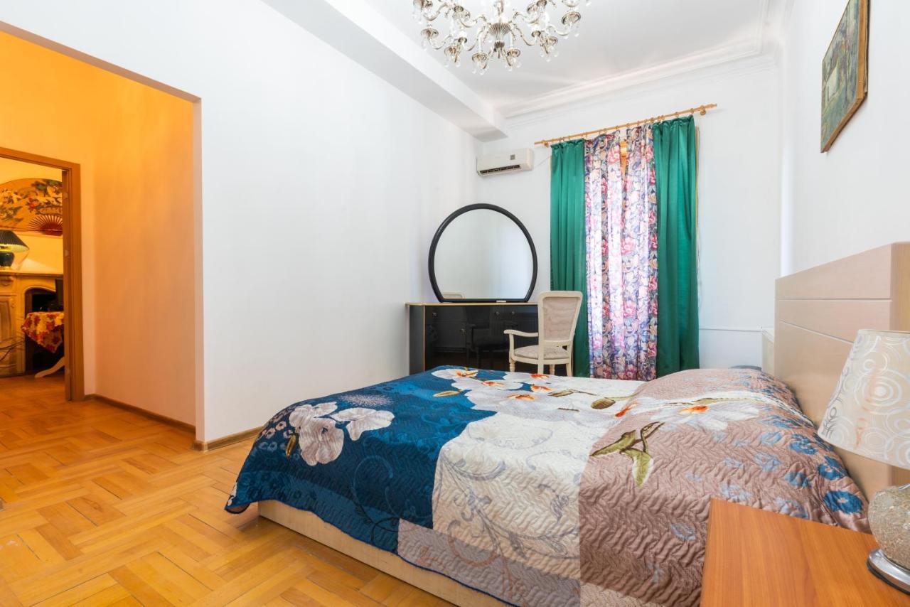 Center 4 You Hotell Tbilisi Exteriör bild