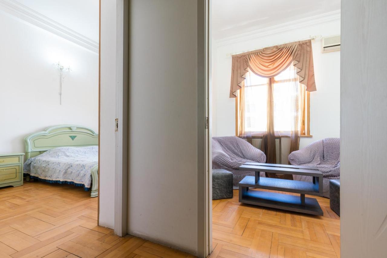 Center 4 You Hotell Tbilisi Exteriör bild